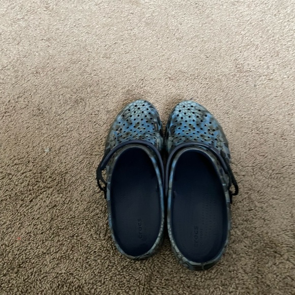 Croc’s - Picture 6 of 8